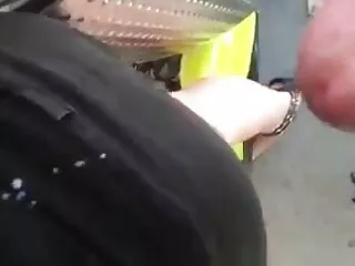 Qızlar seksual Rajasthani və ictimai çılpağın arxasında qorxaq Hindi üstünlük təşkil edir