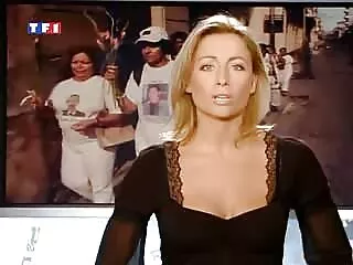 Çılpaq qız məşhurları atlamağı öyrətdi. chudai sexy film